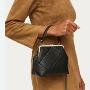 PERSAMAN NEW YORK
Laila Quilted Satchel Elegant Black Quilted Handbag